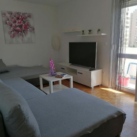 Apartman Petra Pula Zewnętrze zdjęcie