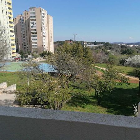 Apartman Petra Pula Zewnętrze zdjęcie