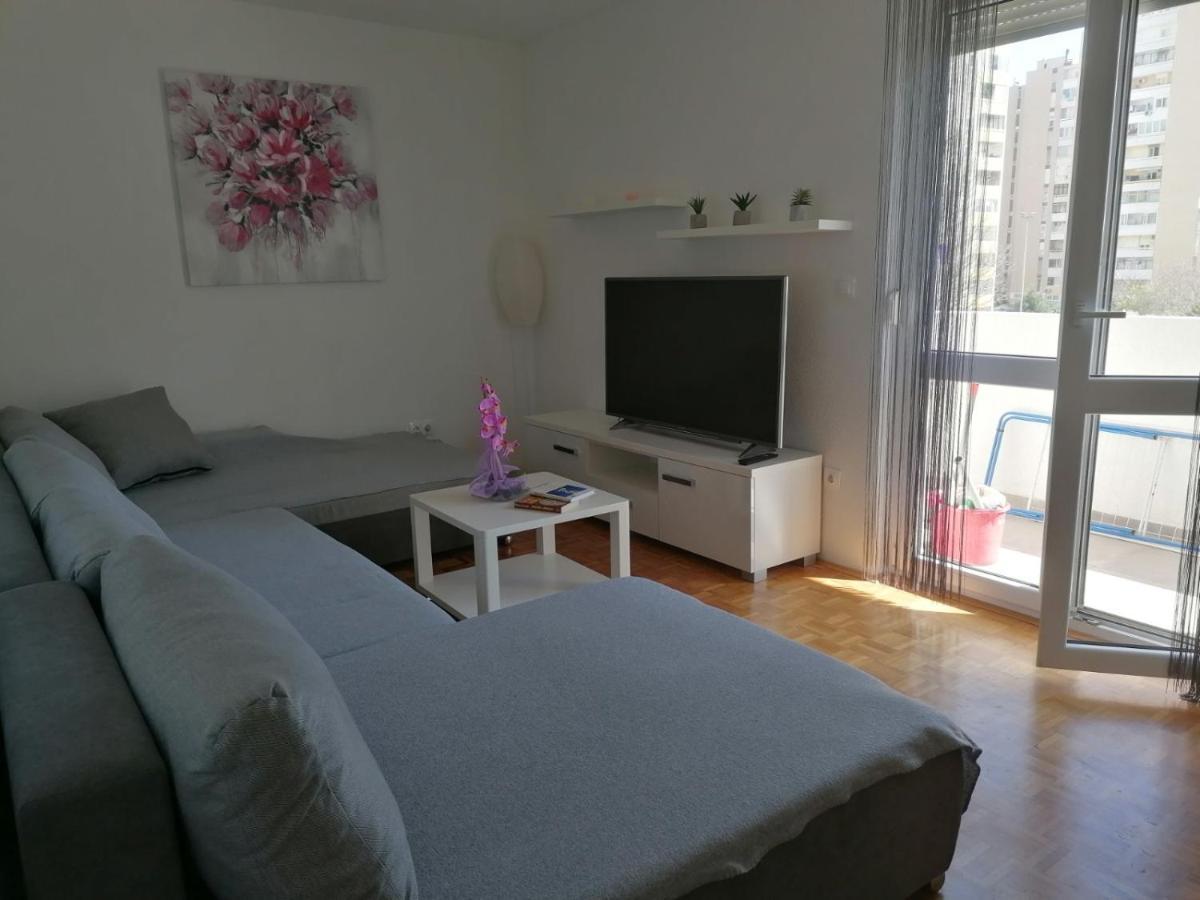 Apartman Petra Pula Zewnętrze zdjęcie