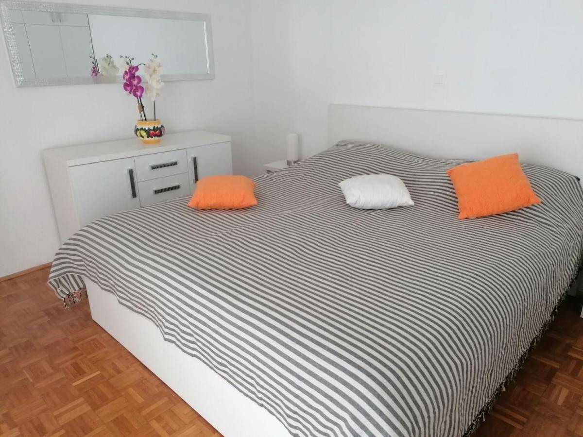 Apartman Petra Pula Zewnętrze zdjęcie