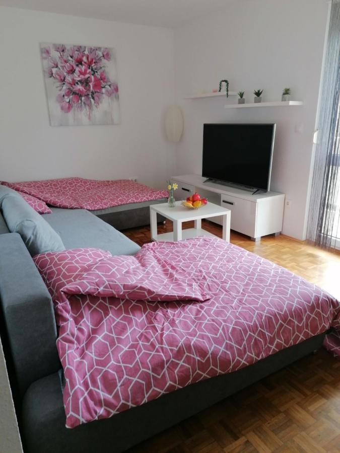 Apartman Petra Pula Zewnętrze zdjęcie