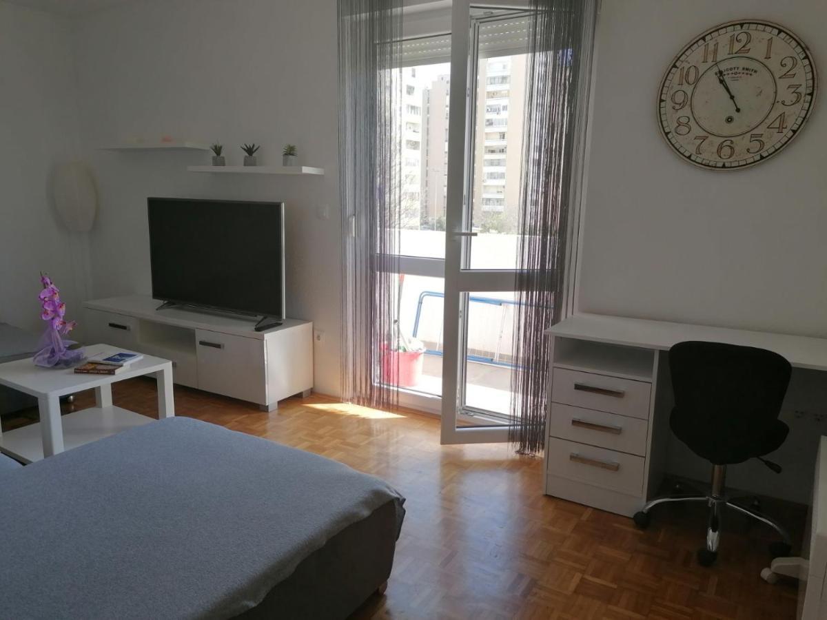 Apartman Petra Pula Zewnętrze zdjęcie